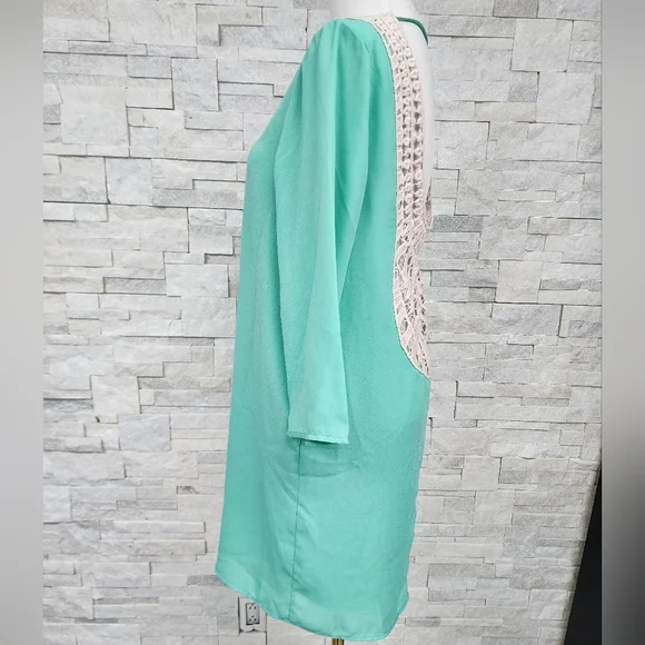 Dress - Picture 3 of 11